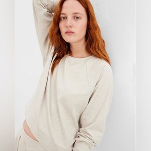 NWT GapFit Brushed Jersey LoHi Sweatshirt